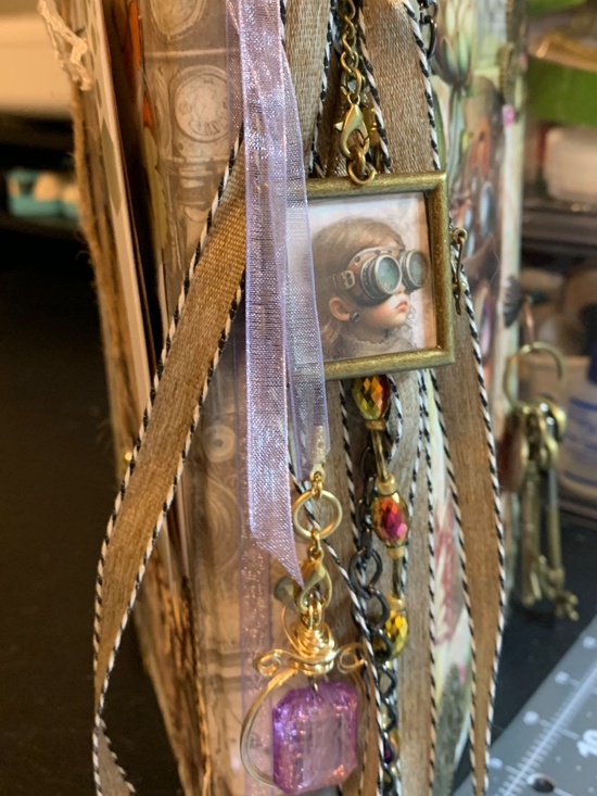 Junk Journal Art Journal - Picture 3 of 13